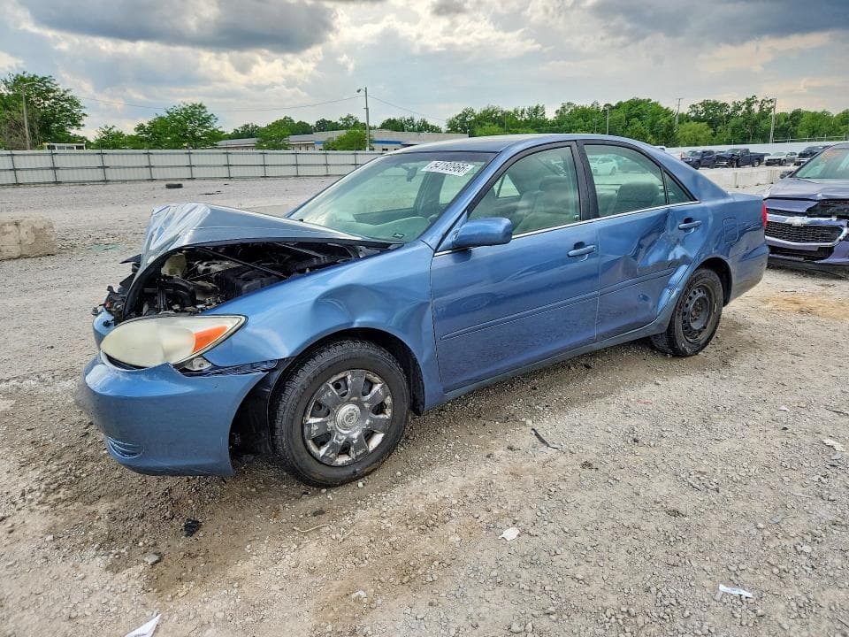 2003 Toyota Camry LE 