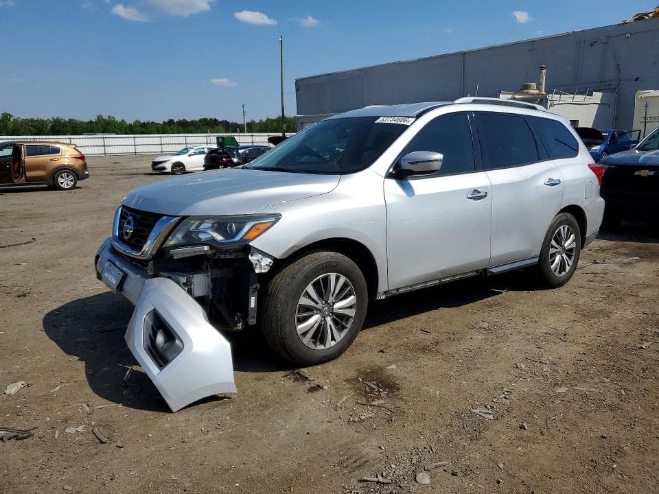 2018 Nissan Pathfinder SV