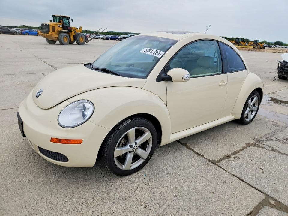 2008 Volkswagen NEW Beetle S