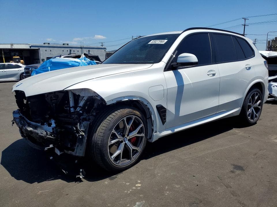 2026 BMW X5 XDRIVE50E