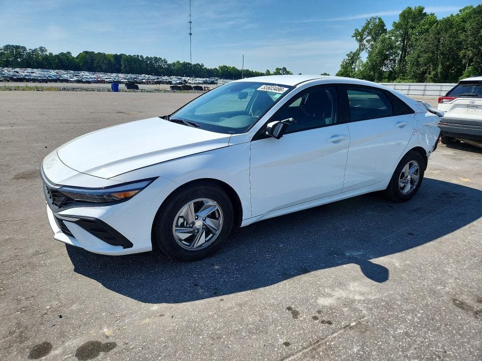 2025 Hyundai Elantra SE