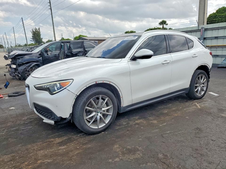 2019 Alfa Romeo Stelvio TI