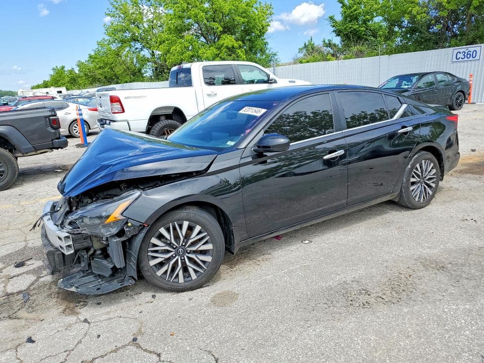 2024 Nissan Altima SV