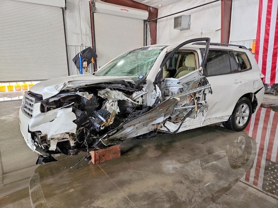 2010 Toyota Highlander Base