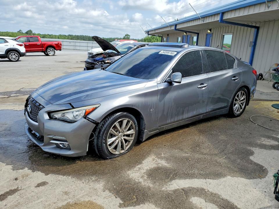 2015 Infiniti Q50 Premium