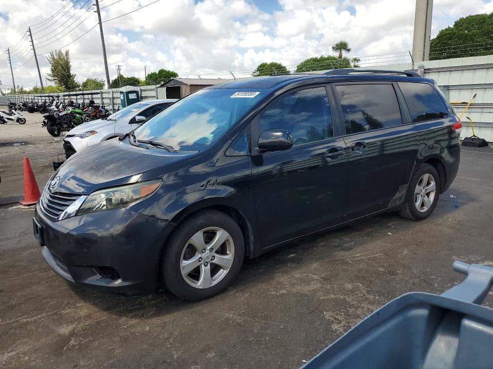 2011 Toyota Sienna LE