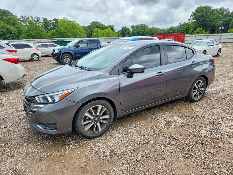 2023 Nissan Versa SV