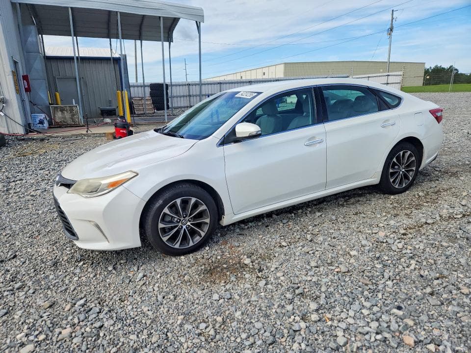 2016 Toyota Avalon XLE