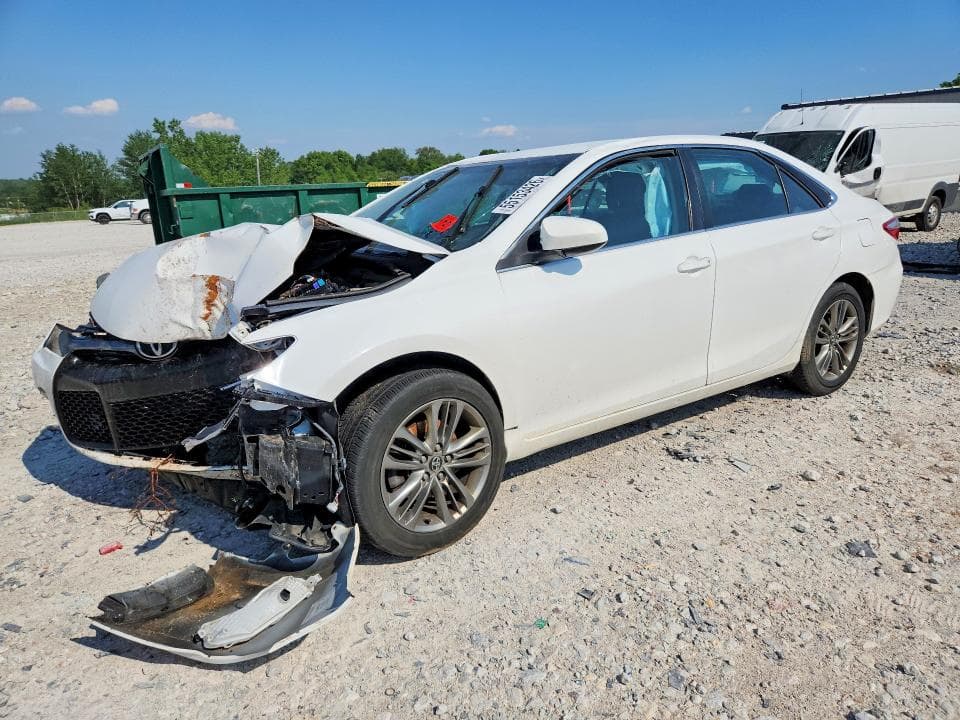 2016 Toyota Camry SE