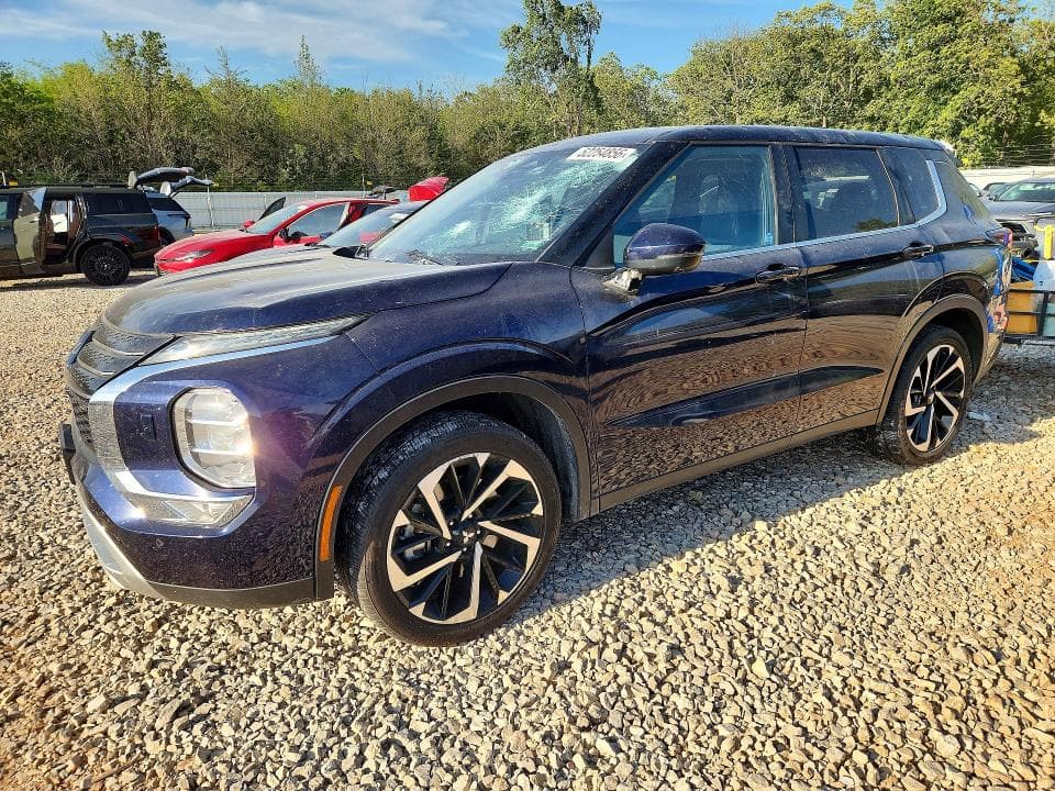 2024 Mitsubishi Outlander SE