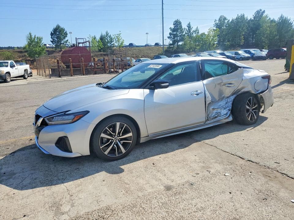 2022 Nissan Maxima SV