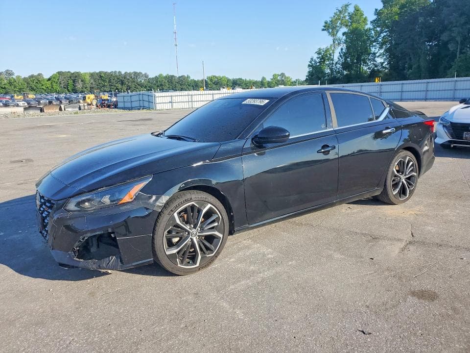 2024 Nissan Altima SR