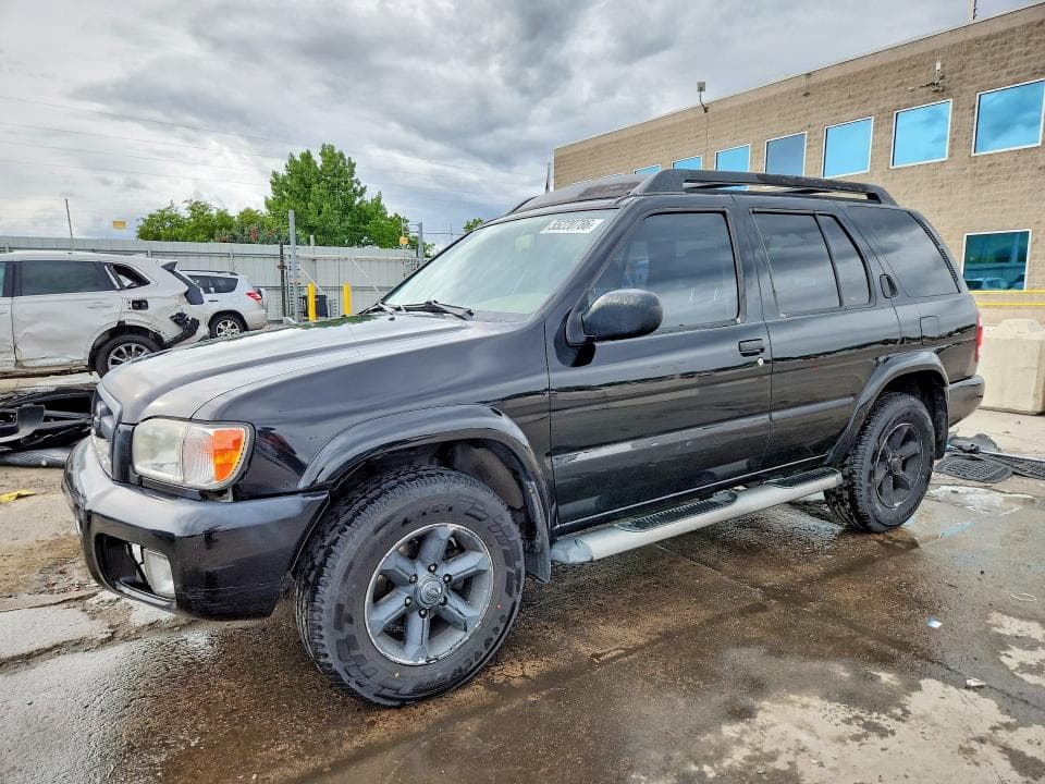 2004 Nissan Pathfinder SE