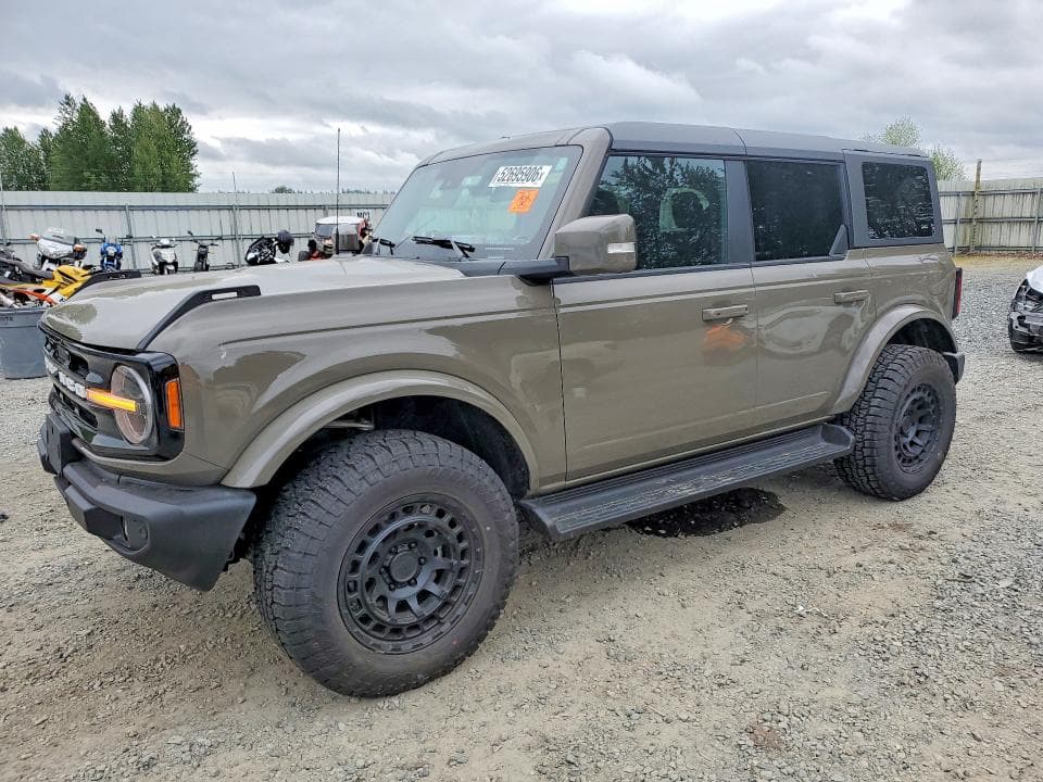 2025 Ford Bronco Outer Banks