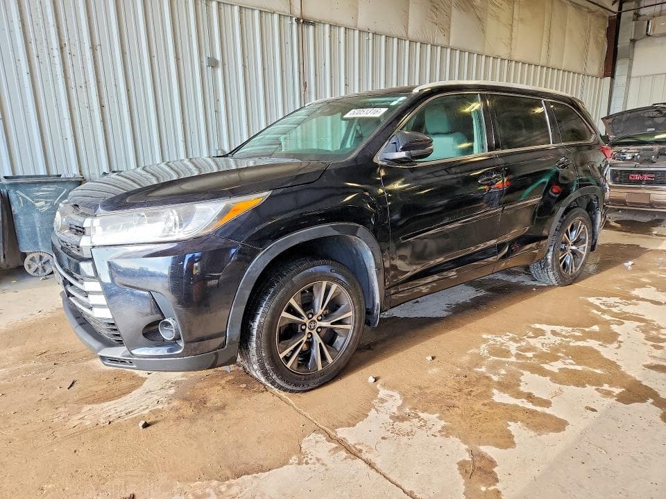 2017 Toyota Highlander LE