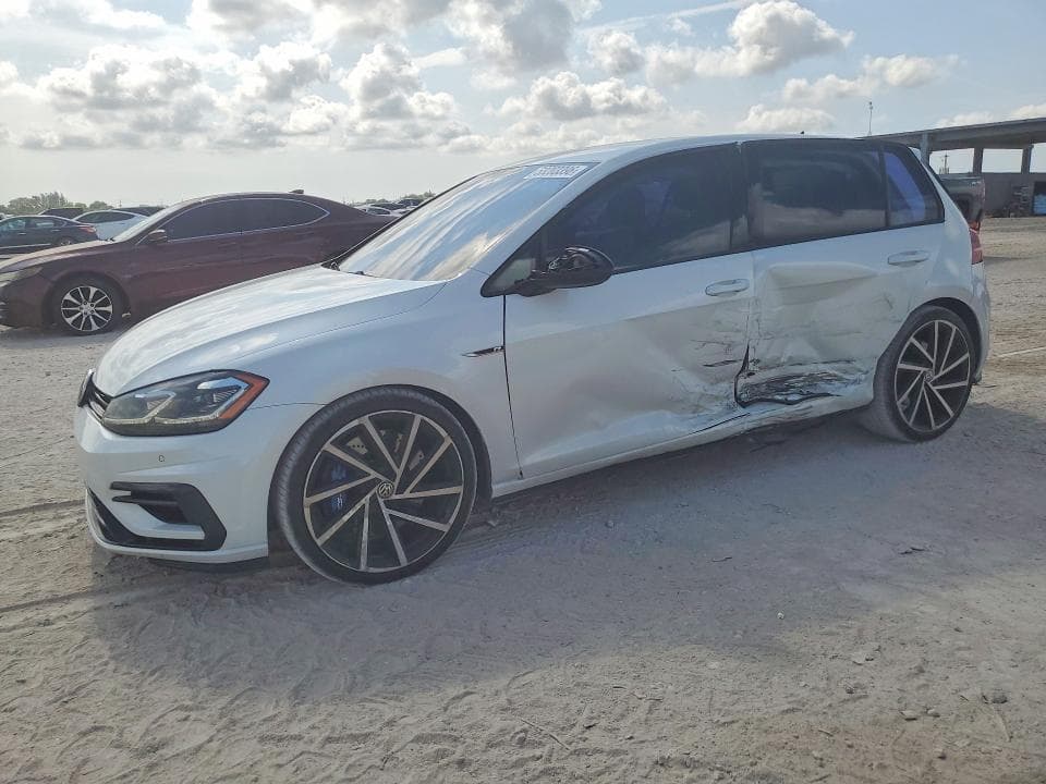 2018 Volkswagen Golf R