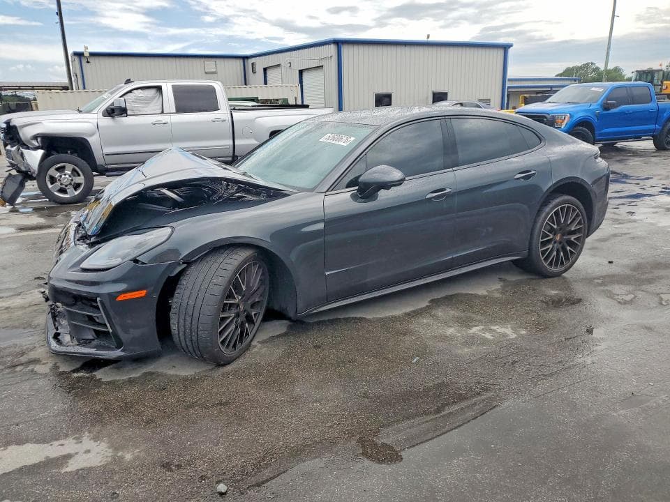 2025 Porsche Panamera Base