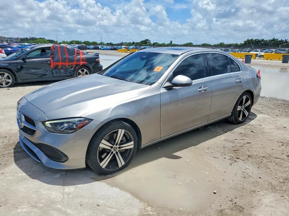 2022 Mercedes-Benz C 300