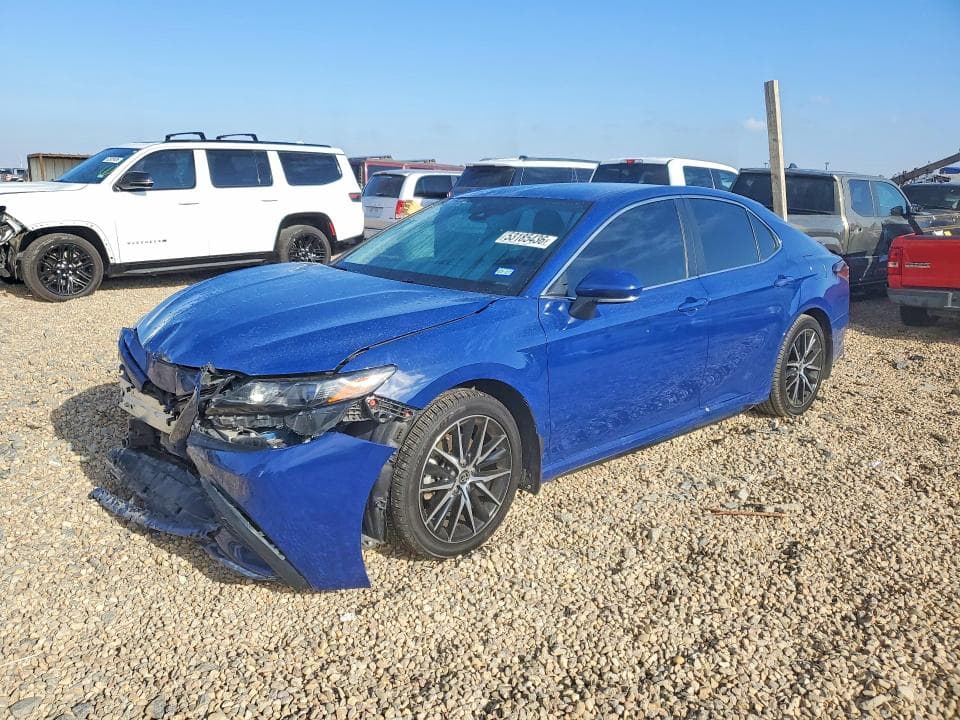 2024 Toyota Camry SE