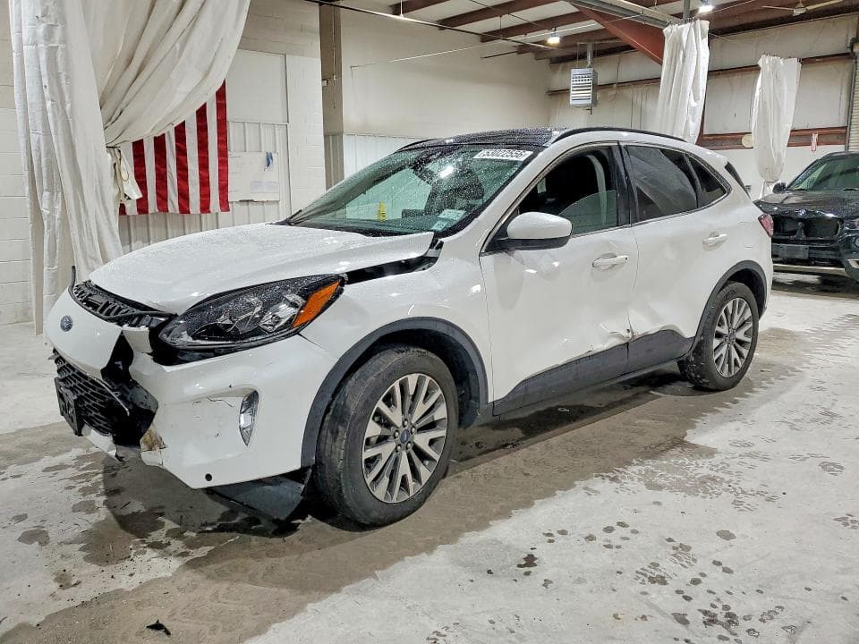 2022 Ford Escape Titanium