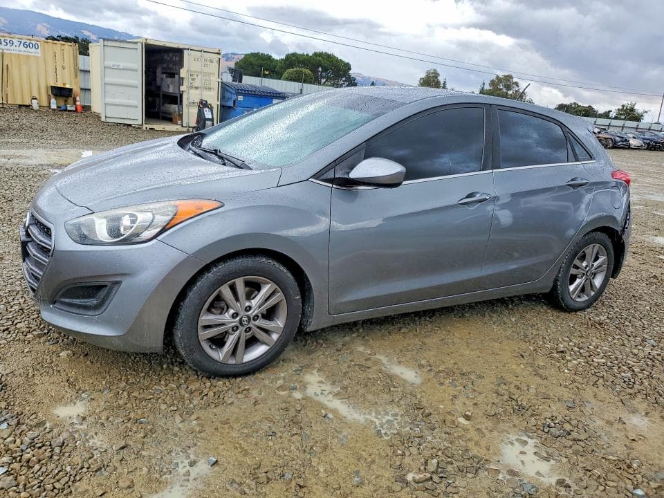 2017 Hyundai Elantra GT Base