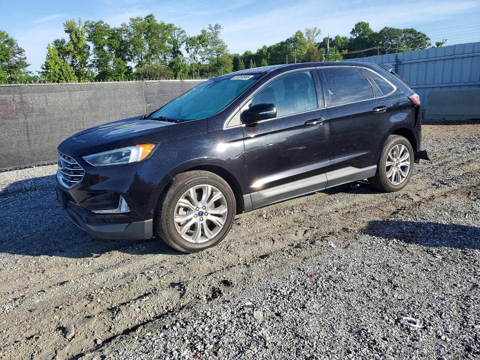 2022 Ford Edge Titanium