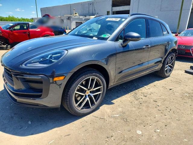 2025 Porsche Macan Base/T 