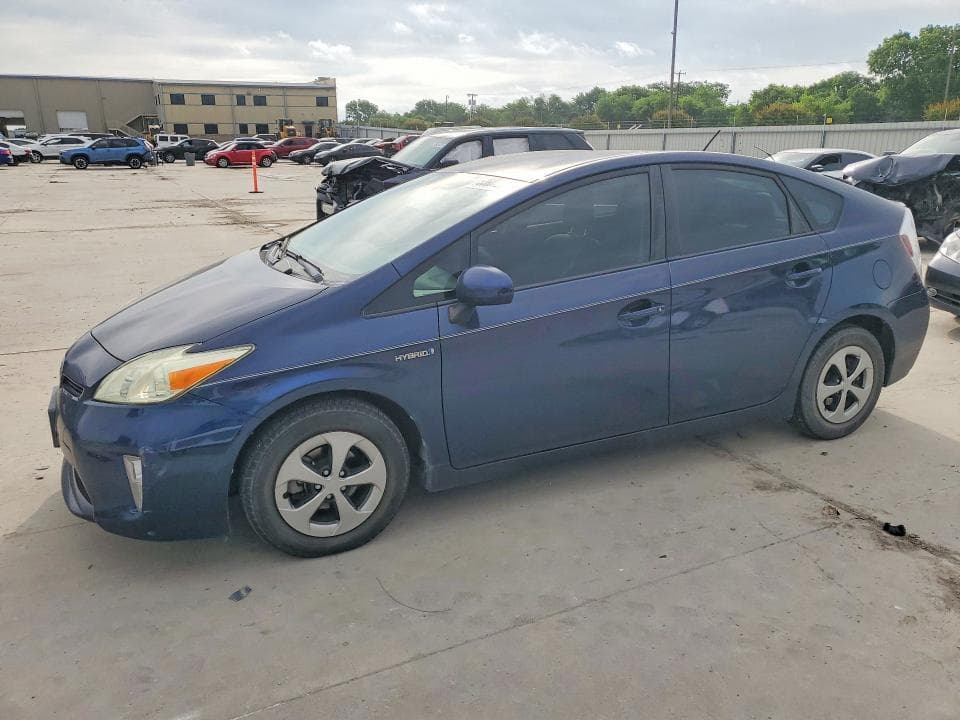 2014 Toyota Prius TWO