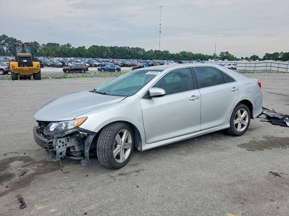 2013 Toyota Camry SE