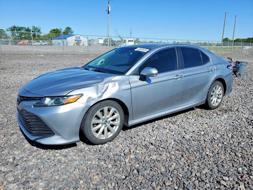 2020 Toyo Camry LE