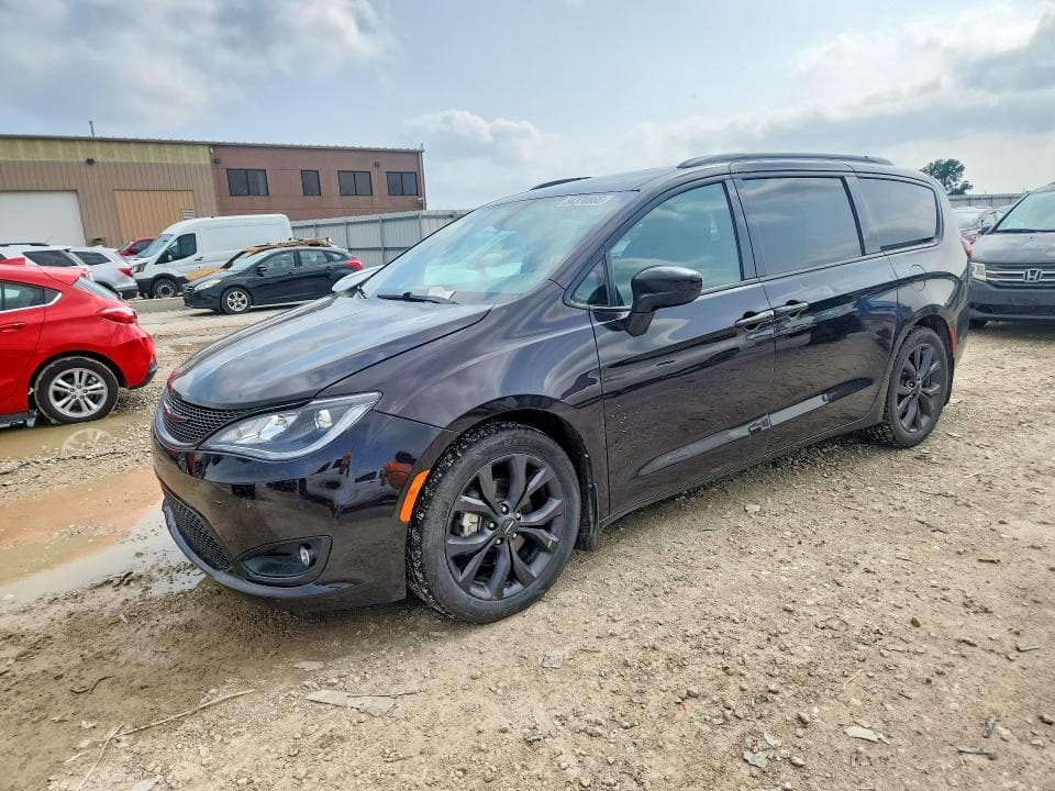 2019 Chrysler Pacifica Touring Plus