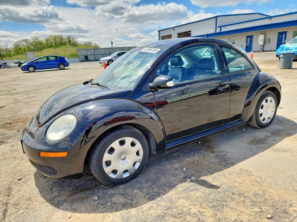2010 Volkswagen NEW Beetle