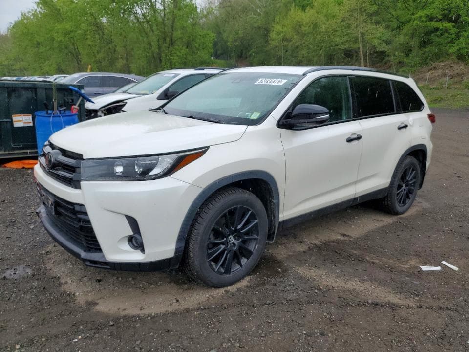 2019 Toyota Highlander SE