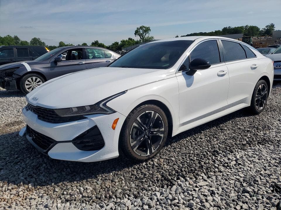 2022 KIA K5 GT Line