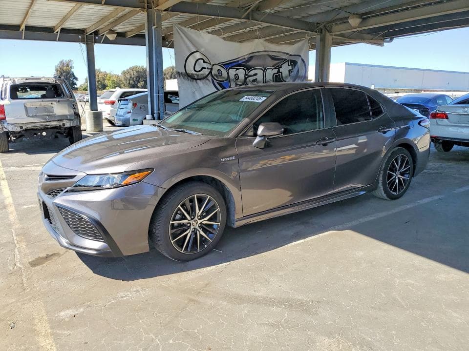 2021 Toyota Camry SE