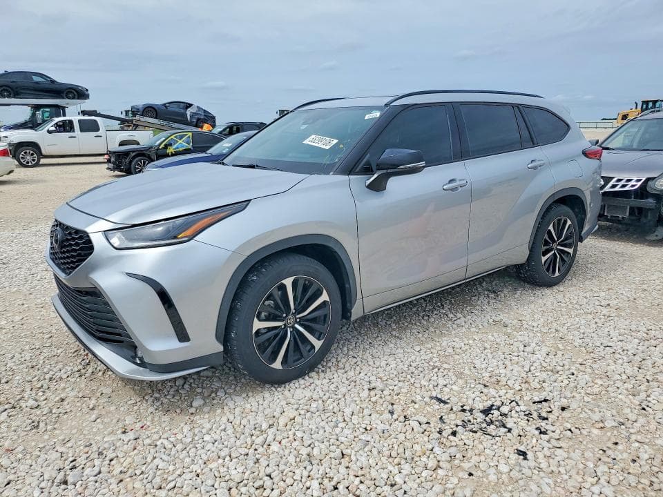 2021 Toyota Highlander XSE