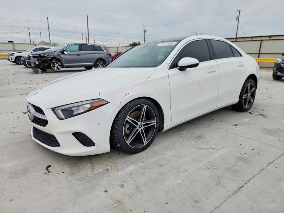 2019 Mercedes-Benz A 220