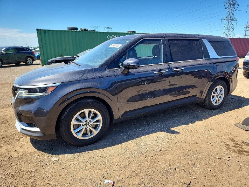2023 KIA Carnival LX