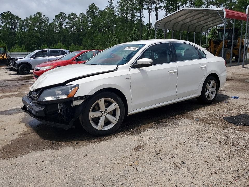 2015 Volkswagen Passat S