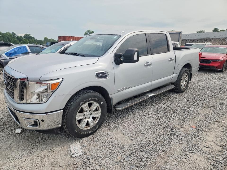 2017 Nissan Titan SV