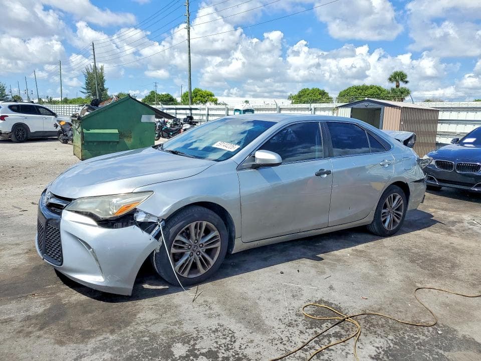 2016 Toyota Camry SE