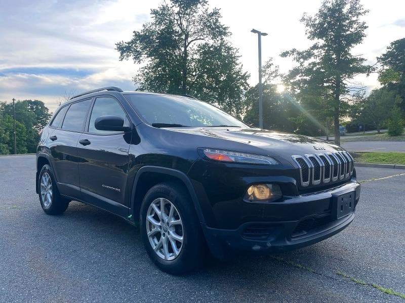 2016 Jeep Cherokee Sport