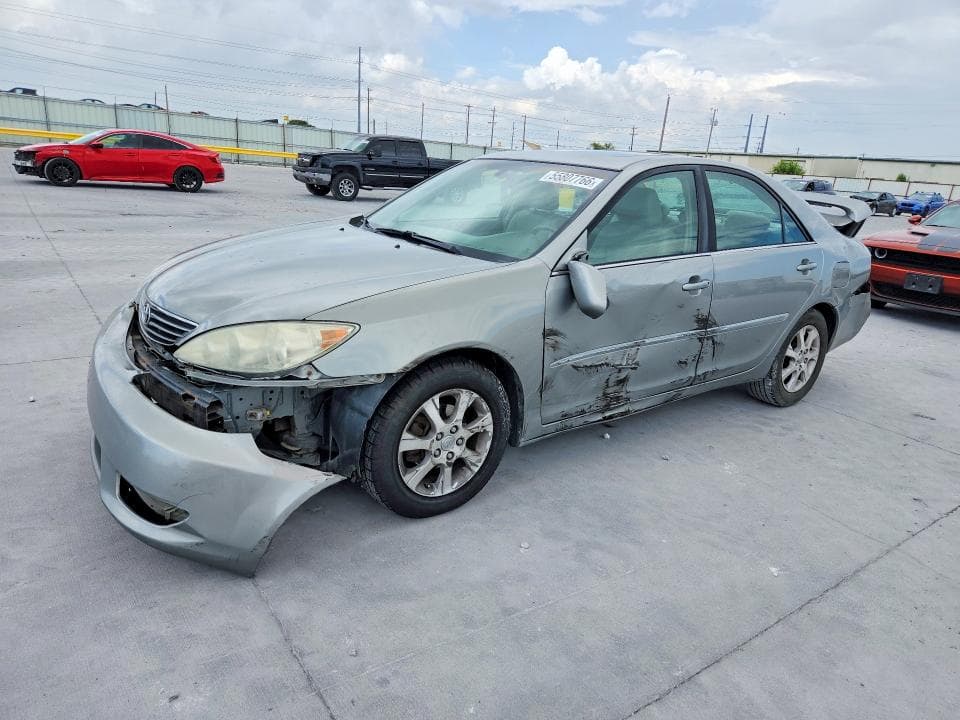 2005 Toyota Camry XLE