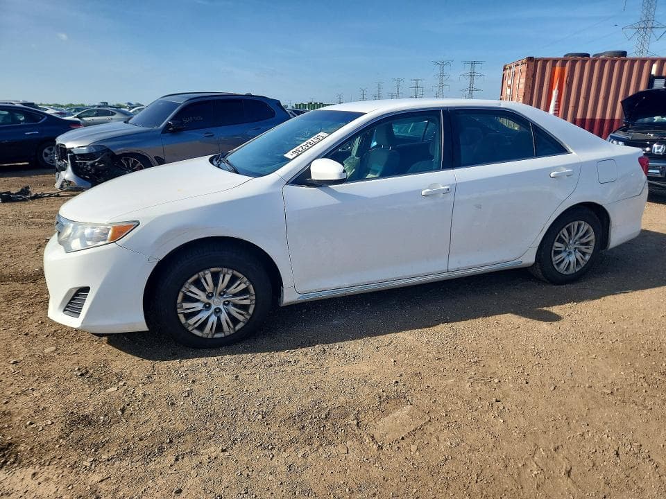 2014 Toyota Camry LE