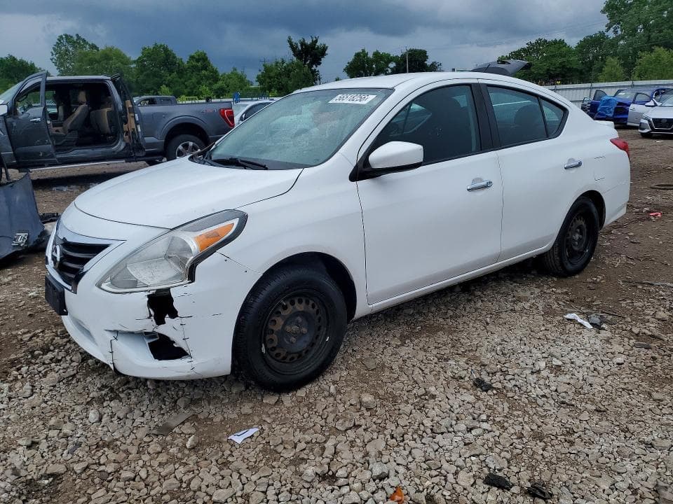 2019 Nissan Versa SV