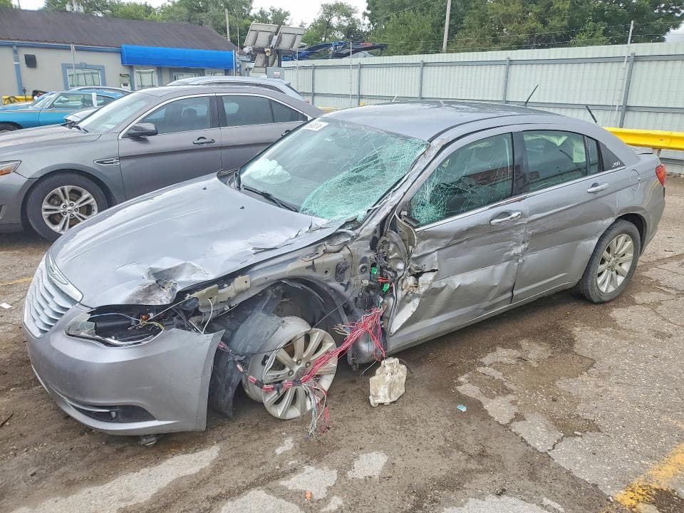 2014 Chrysler 200 Limited