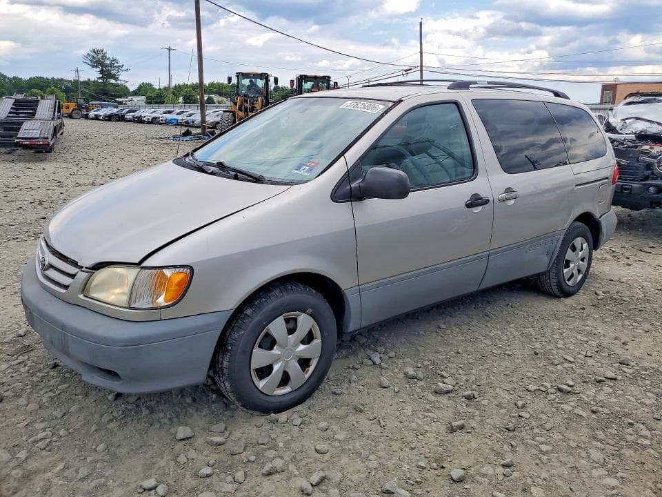 2002 Toyota Sienna CE
