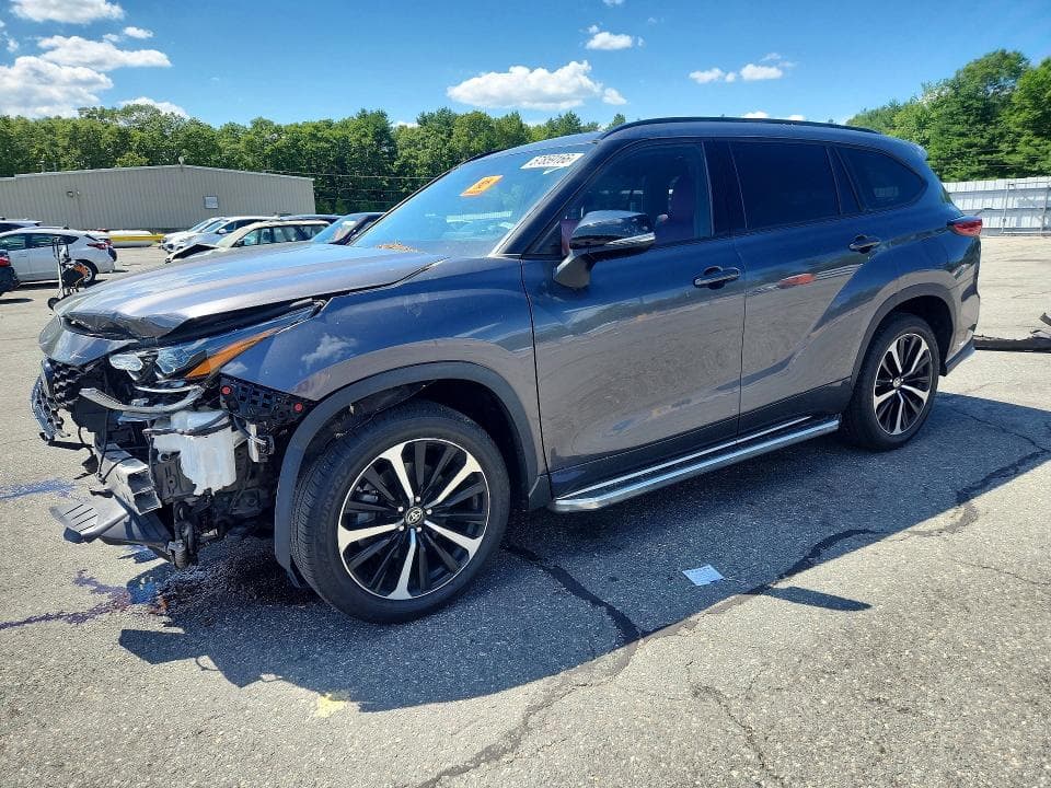 2022 Toyota Highlander XSE