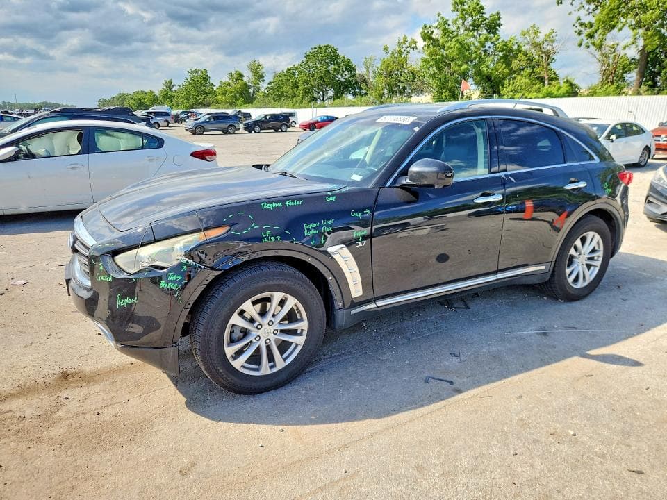 2014 Infiniti QX70 Base