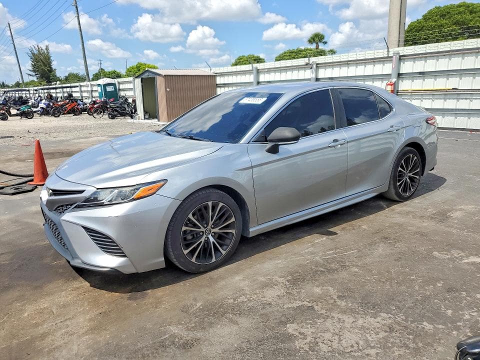 2019 Toyota Camry SE